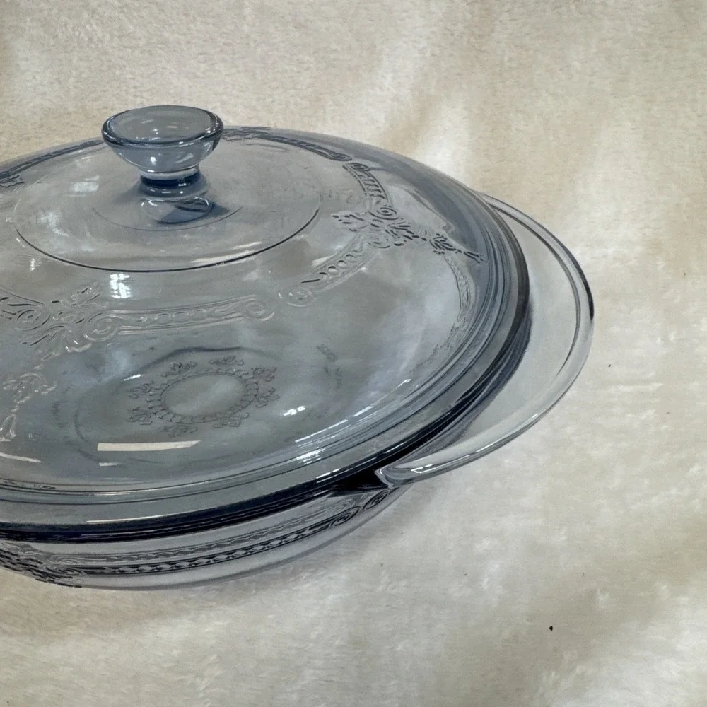 Anchor Hocking Philbe Sapphire Blue Glass 2‎ Quart Casserole Dish with Lid